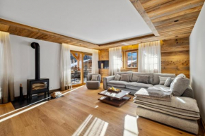 Chalet Larchwood by Mrs Miggins